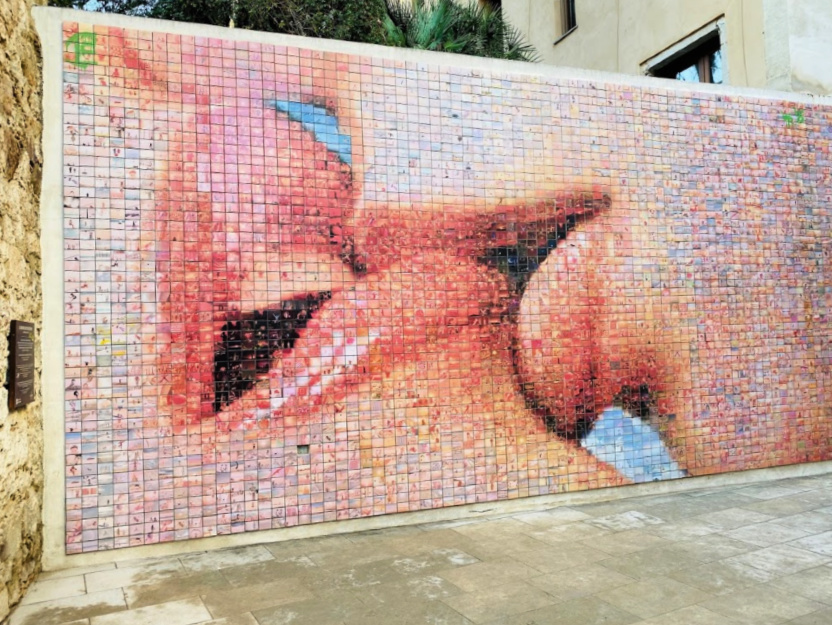 Barcelona The Kiss